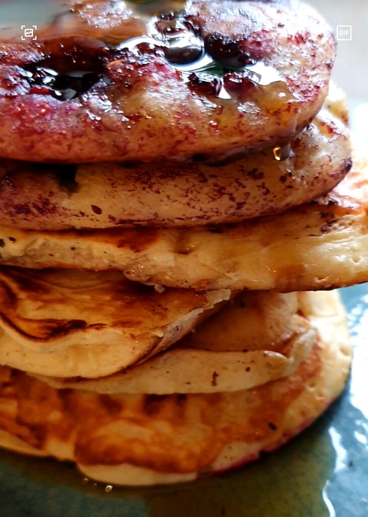 przepis na pancakes z borówkami